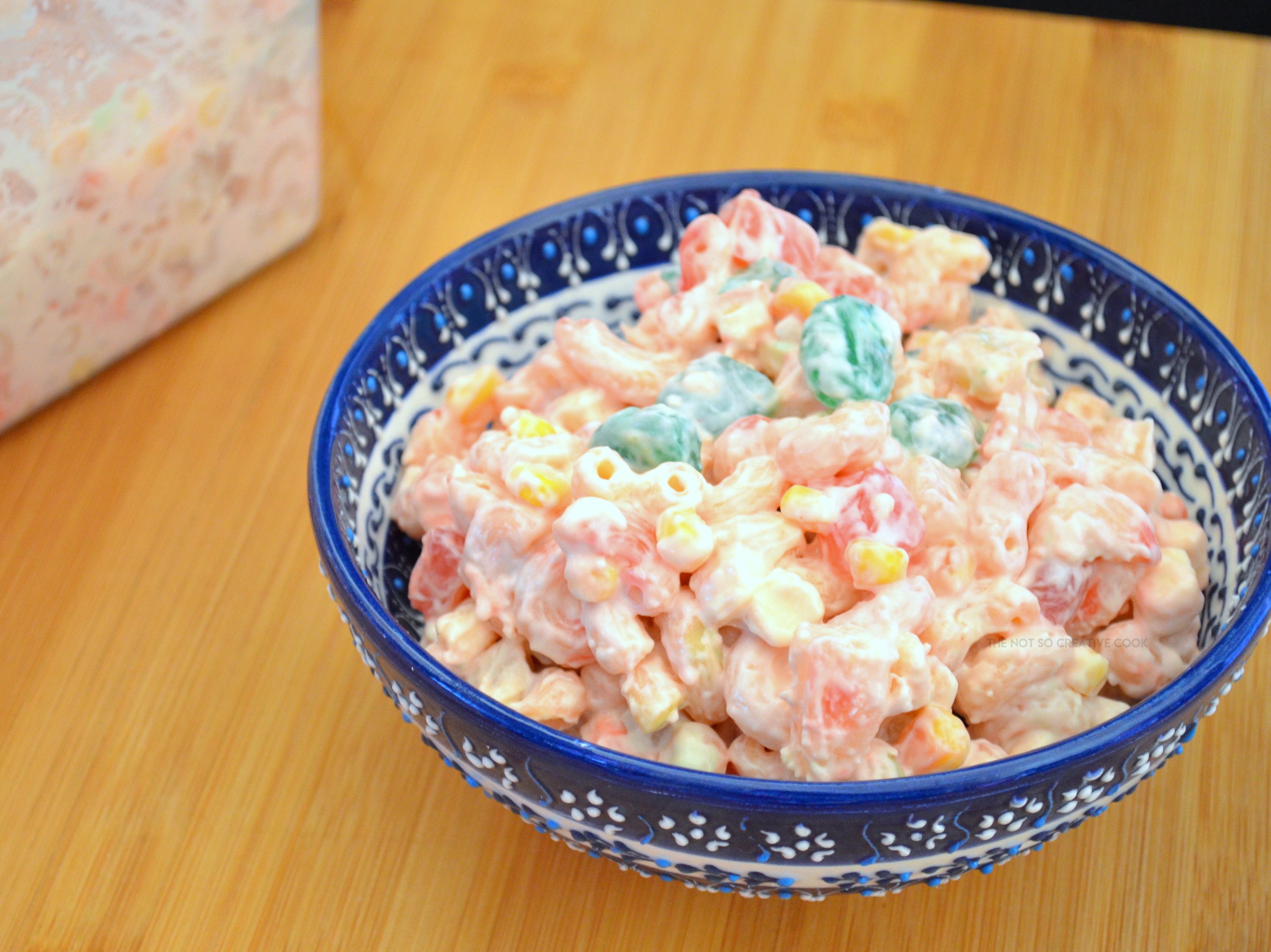 chicken macaroni salad plating